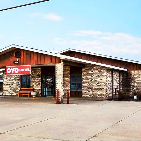 Oyo Hotel Chesaning Route 52 & Hwy 57 Luaran gambar