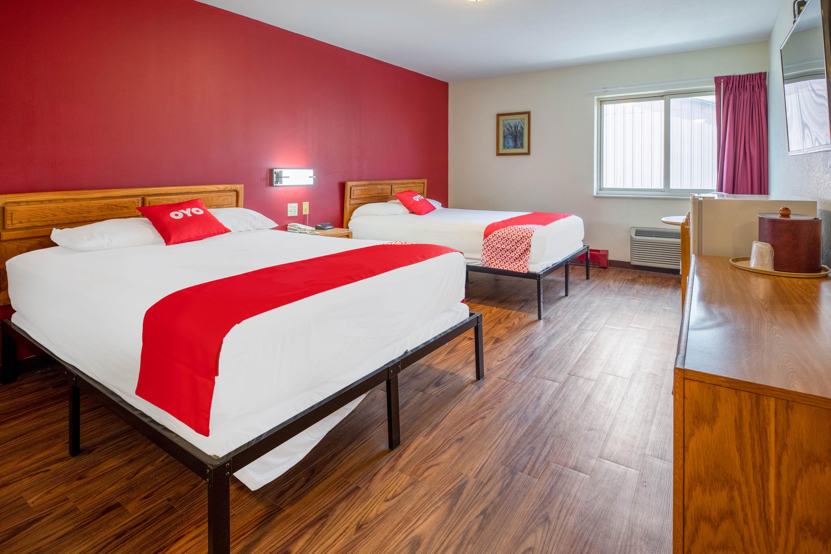 Oyo Hotel Chesaning Route 52 & Hwy 57 Luaran gambar