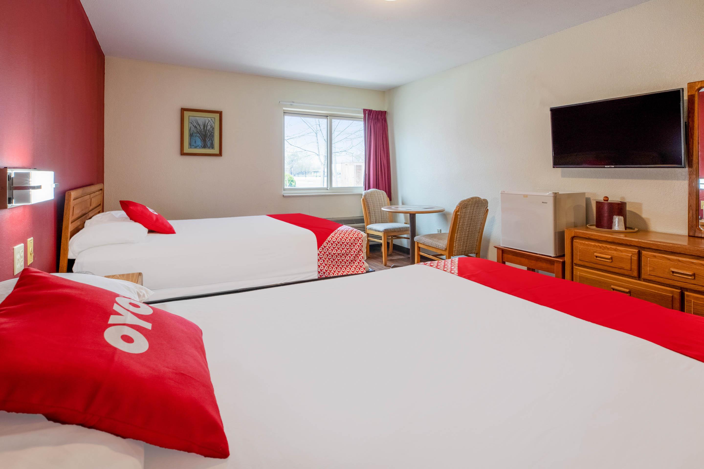 Oyo Hotel Chesaning Route 52 & Hwy 57 Luaran gambar