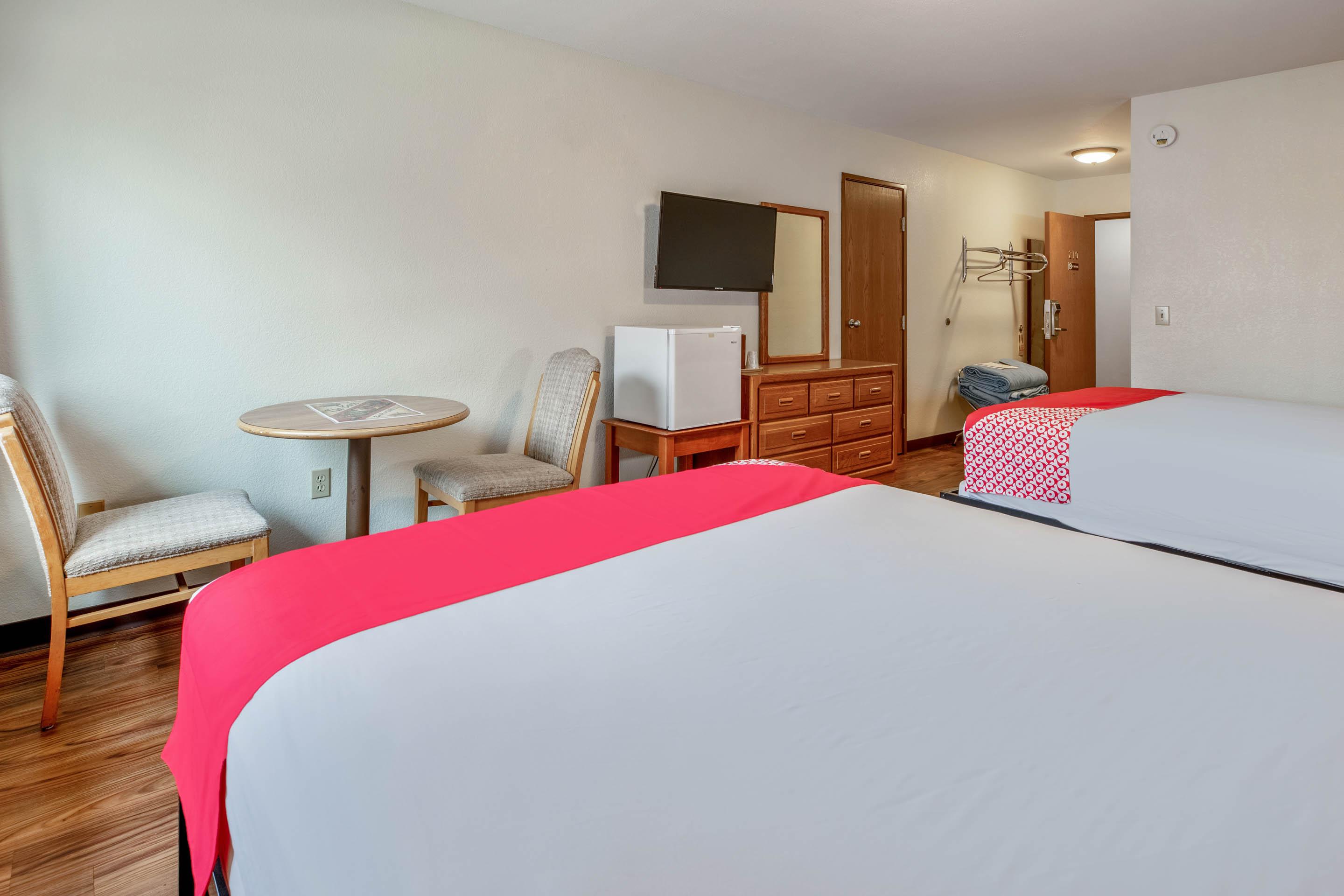 Oyo Hotel Chesaning Route 52 & Hwy 57 Luaran gambar