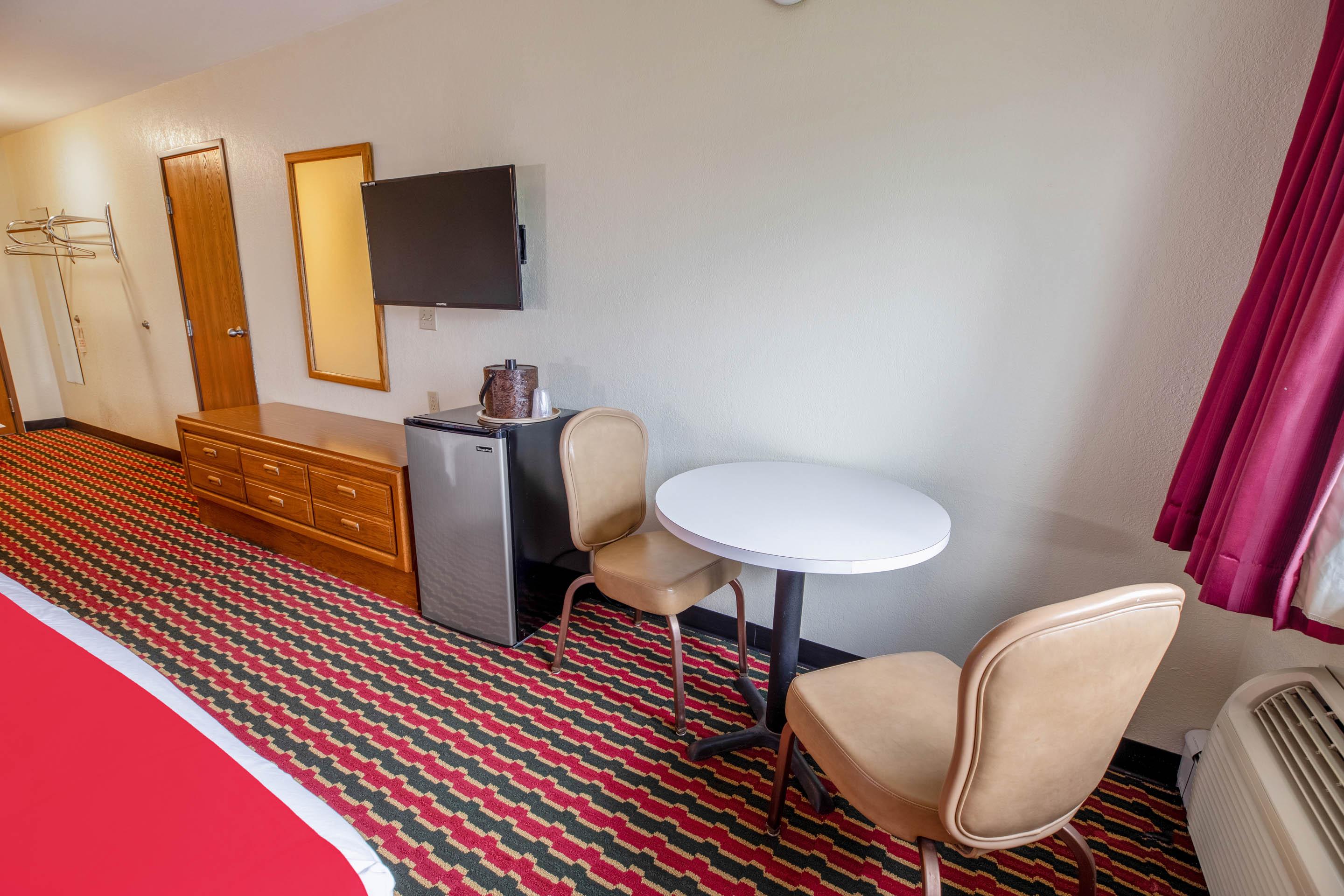 Oyo Hotel Chesaning Route 52 & Hwy 57 Luaran gambar