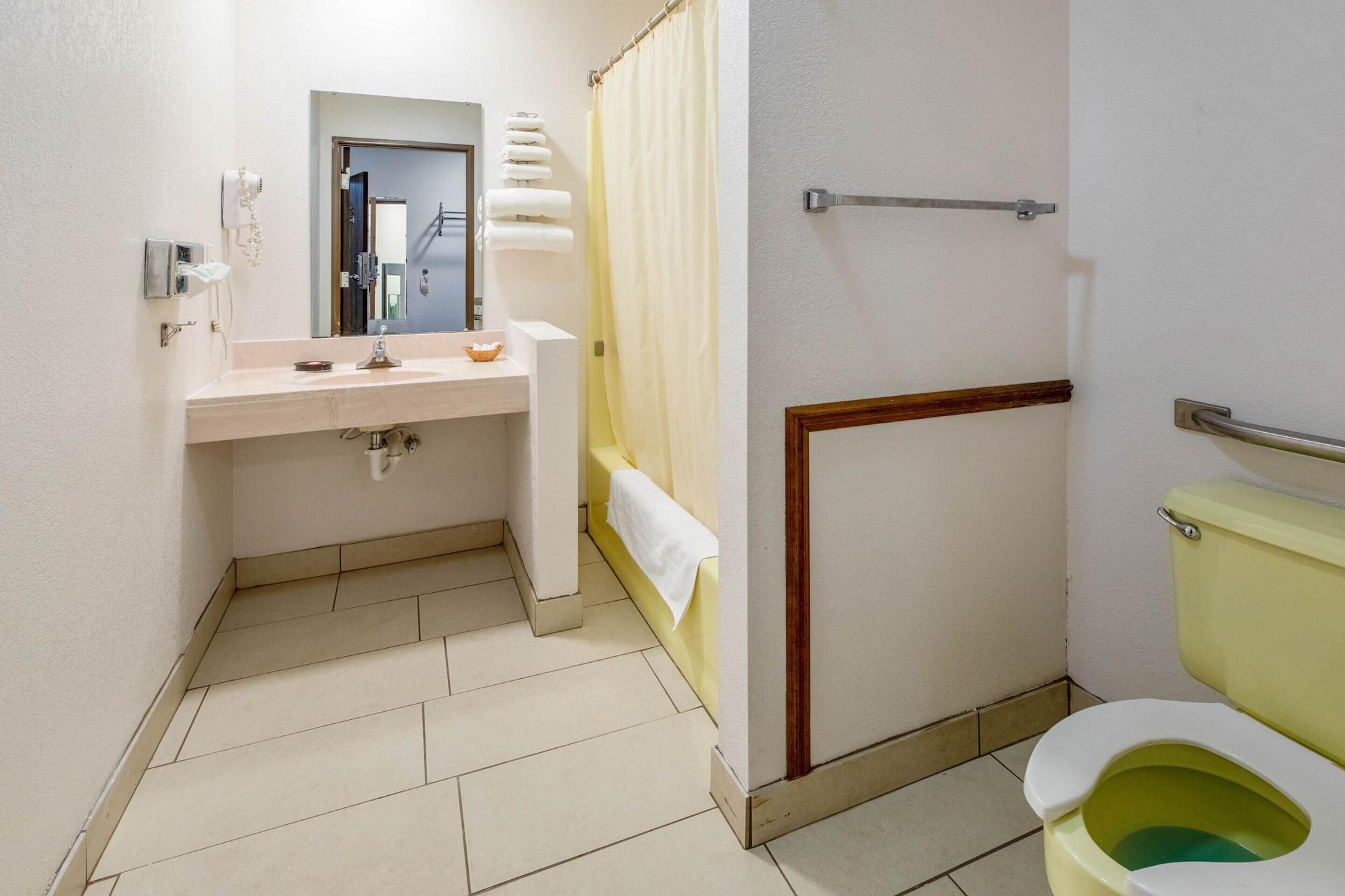 Oyo Hotel Chesaning Route 52 & Hwy 57 Luaran gambar