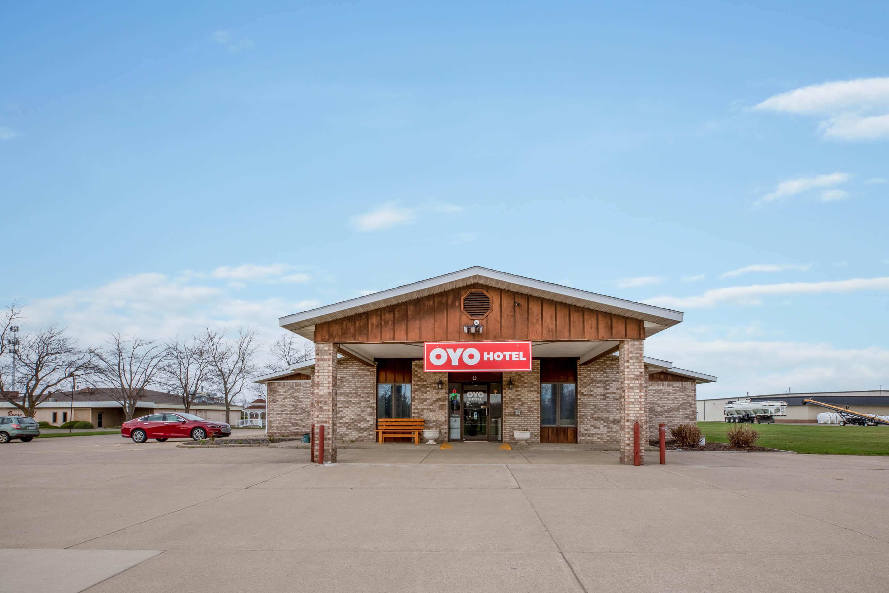 Oyo Hotel Chesaning Route 52 & Hwy 57 Luaran gambar