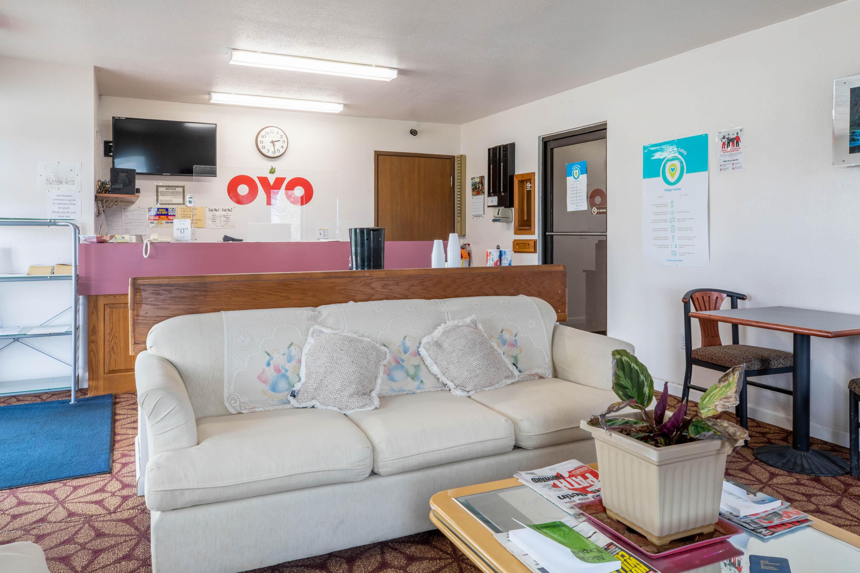 Oyo Hotel Chesaning Route 52 & Hwy 57 Luaran gambar