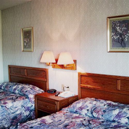 Oyo Hotel Chesaning Route 52 & Hwy 57 Bilik gambar